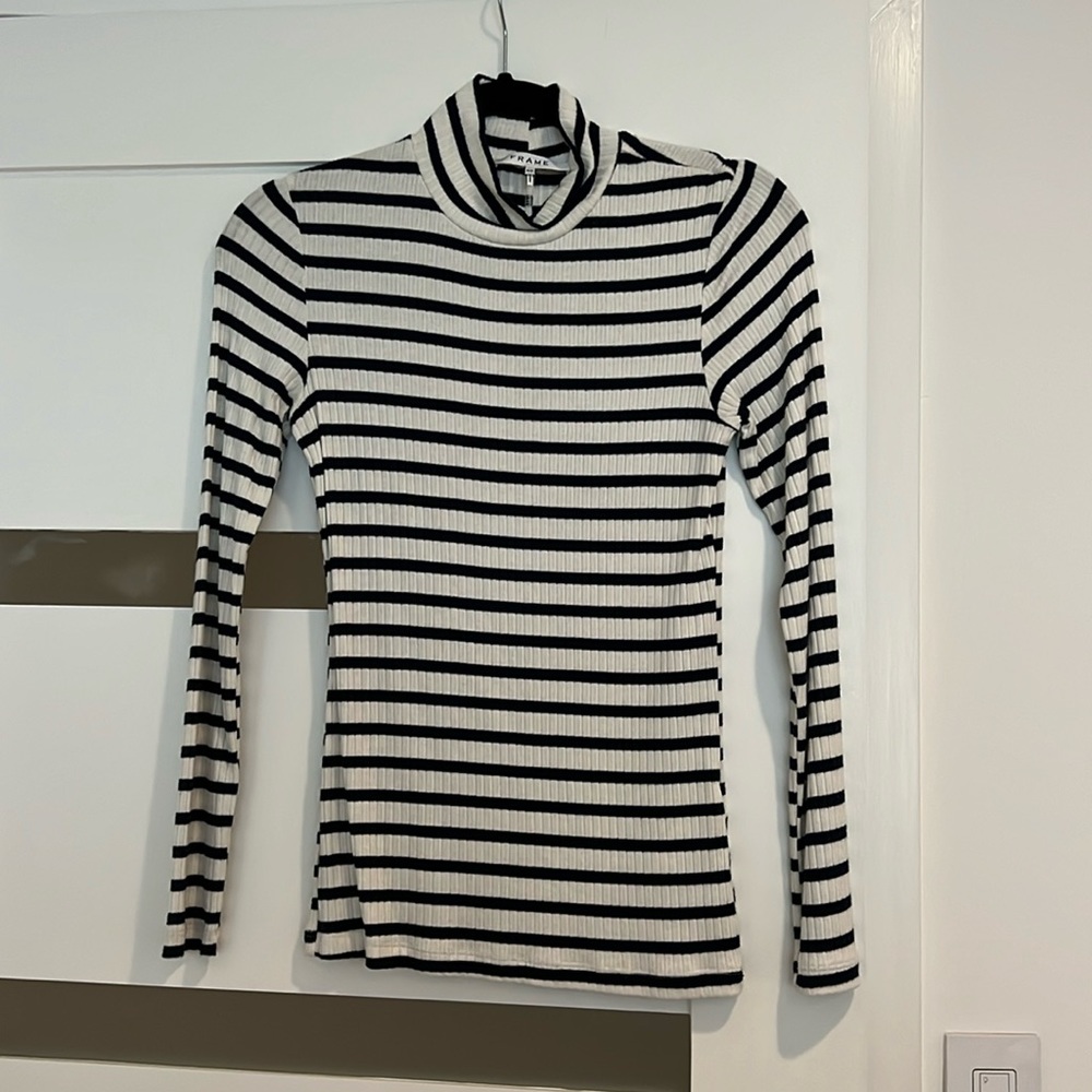 Long sleeve Frame shirt